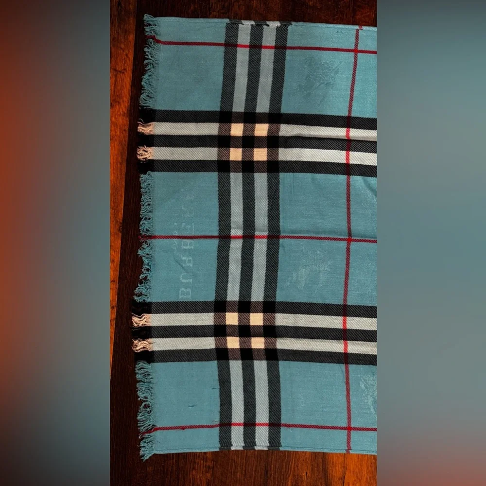 Burberry London Large Blue Plaid Cashmere Shawl/Scarf - Picture 3 of 7